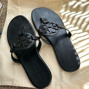 EXCELLENT Tory Burch Miller Soft Sandals: Sz: 7.5